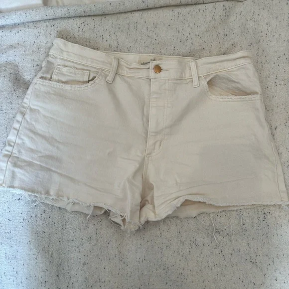 Universal thread Jean shorts - Picture 1 of 4